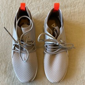 Reebok Trainers - SZ 8.5